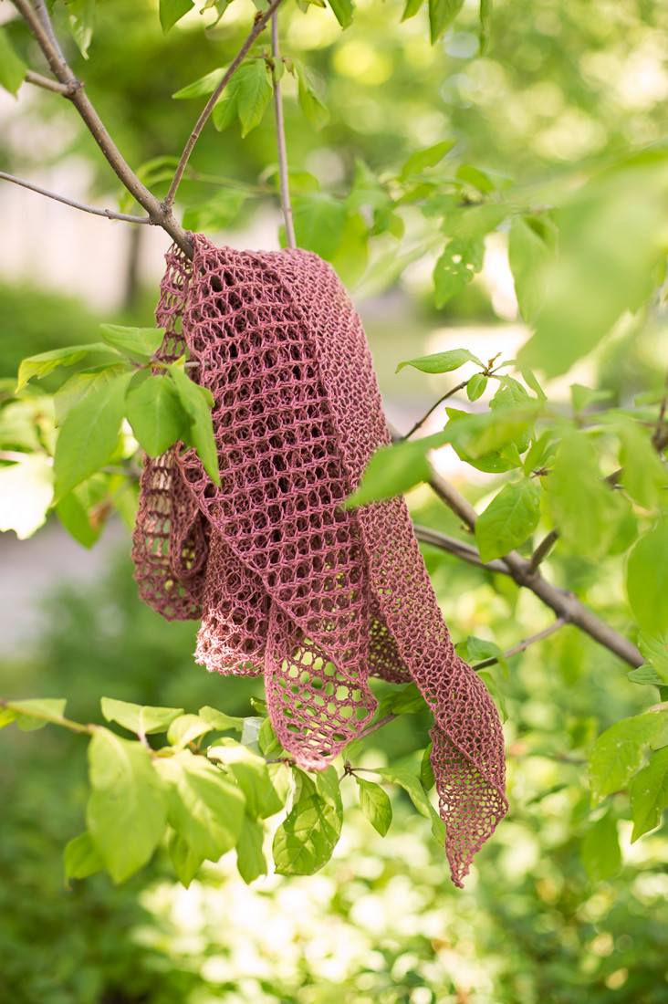 Daylight scarf with Quince & Co. Sparrow.