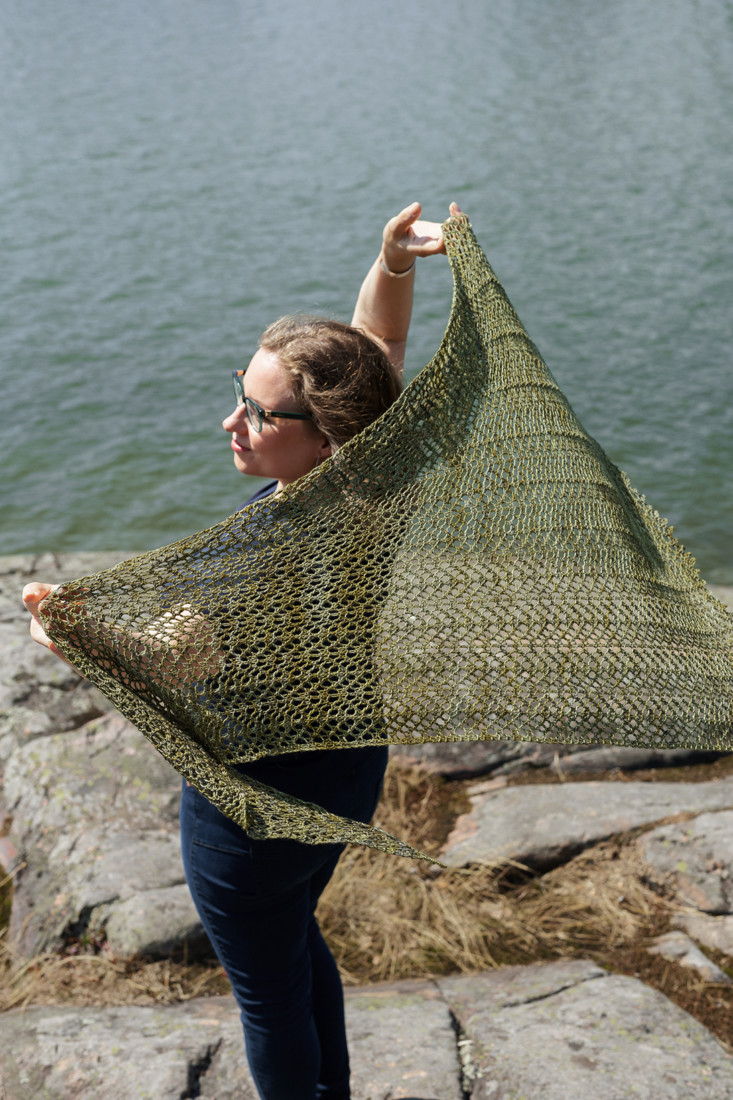 Velvet Moss shawl pattern for one skein of fingering weight yarn